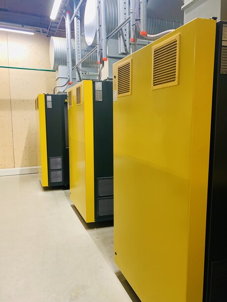 Tři kompresory Kaeser pečují o požadovaný stlačený vzduch.