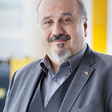 Expert Ralf Hereth mluví o řízení kompresorů