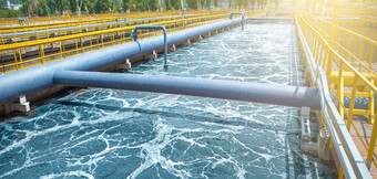 Kompresory při nasazení ve vodním hospodářství – spolehlivá technologie od společnosti KAESER KOMPRESSOREN pro hospodárná řešení stlačeného vzduchu